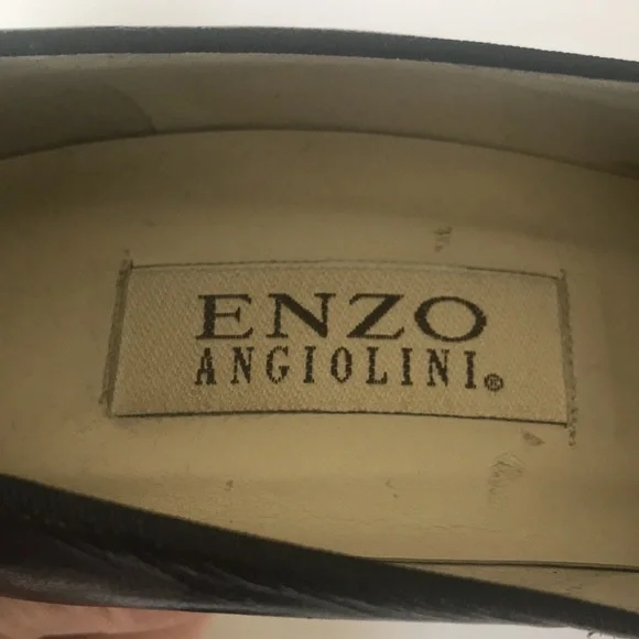 BLACK LEATHER PUMPS 7.5 - Picture 8 of 10